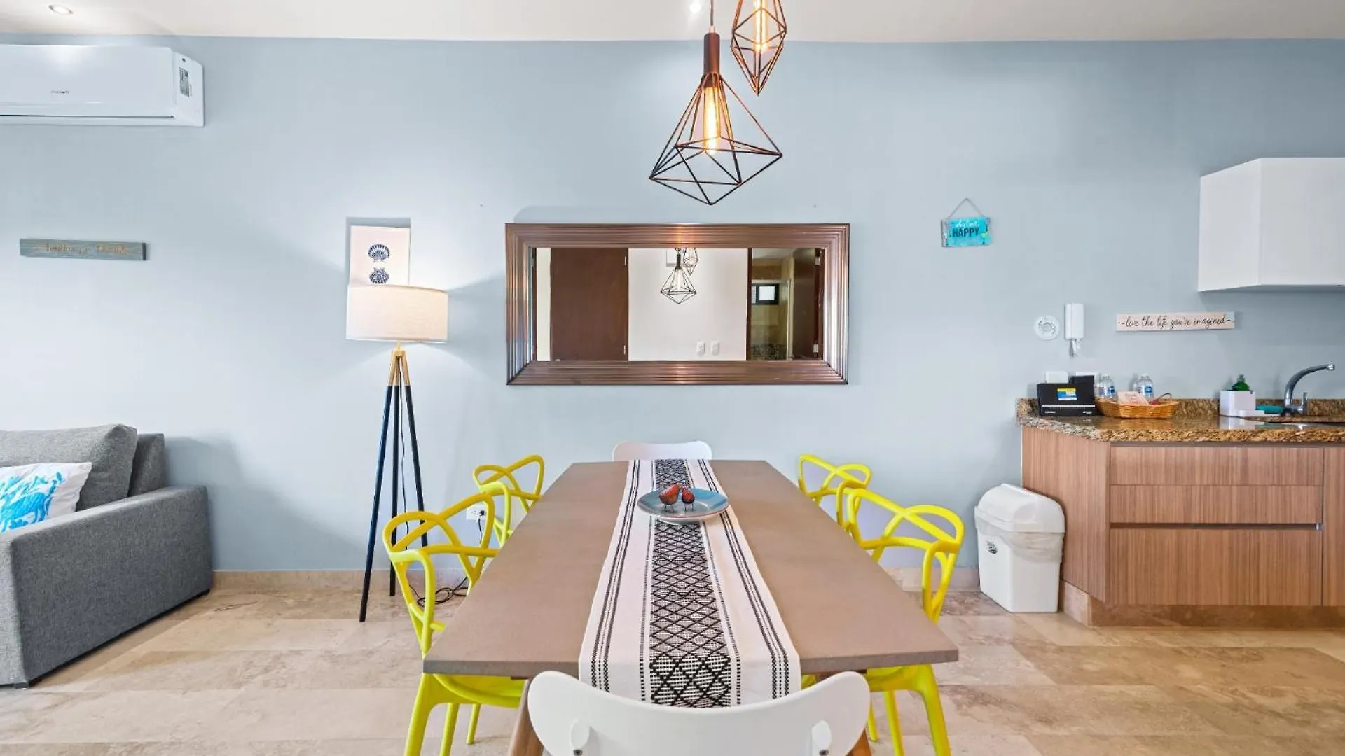 アパート トゥルムLuxurious Penthouse With Jungle View & Private Poolアパートメント メキシコ